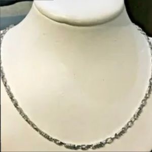 14 Karat White Gold Barrel Link Necklace